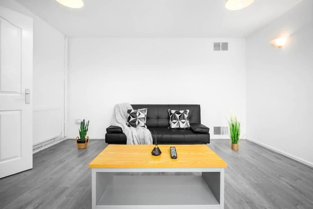Jlr,Nec,B'Ham Airport,Entire House,Wi-Fi,Netflix Villa Birmingham Luaran gambar
