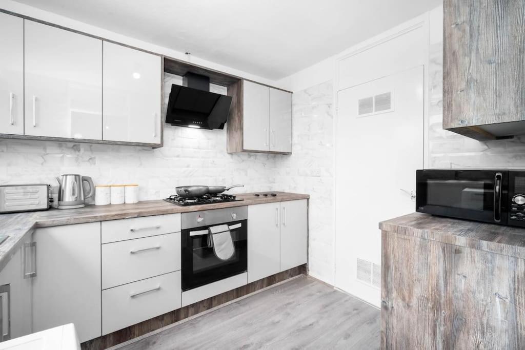 Jlr,Nec,B'Ham Airport,Entire House,Wi-Fi,Netflix Villa Birmingham Luaran gambar